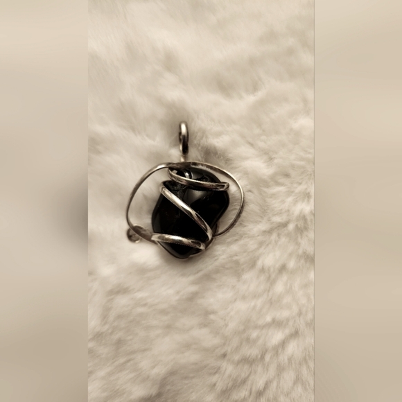 Black Tourmaline and Silver Pendant - Picture 7 of 7